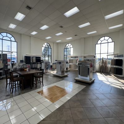 bright Weaver's Flooring America carpet showroom